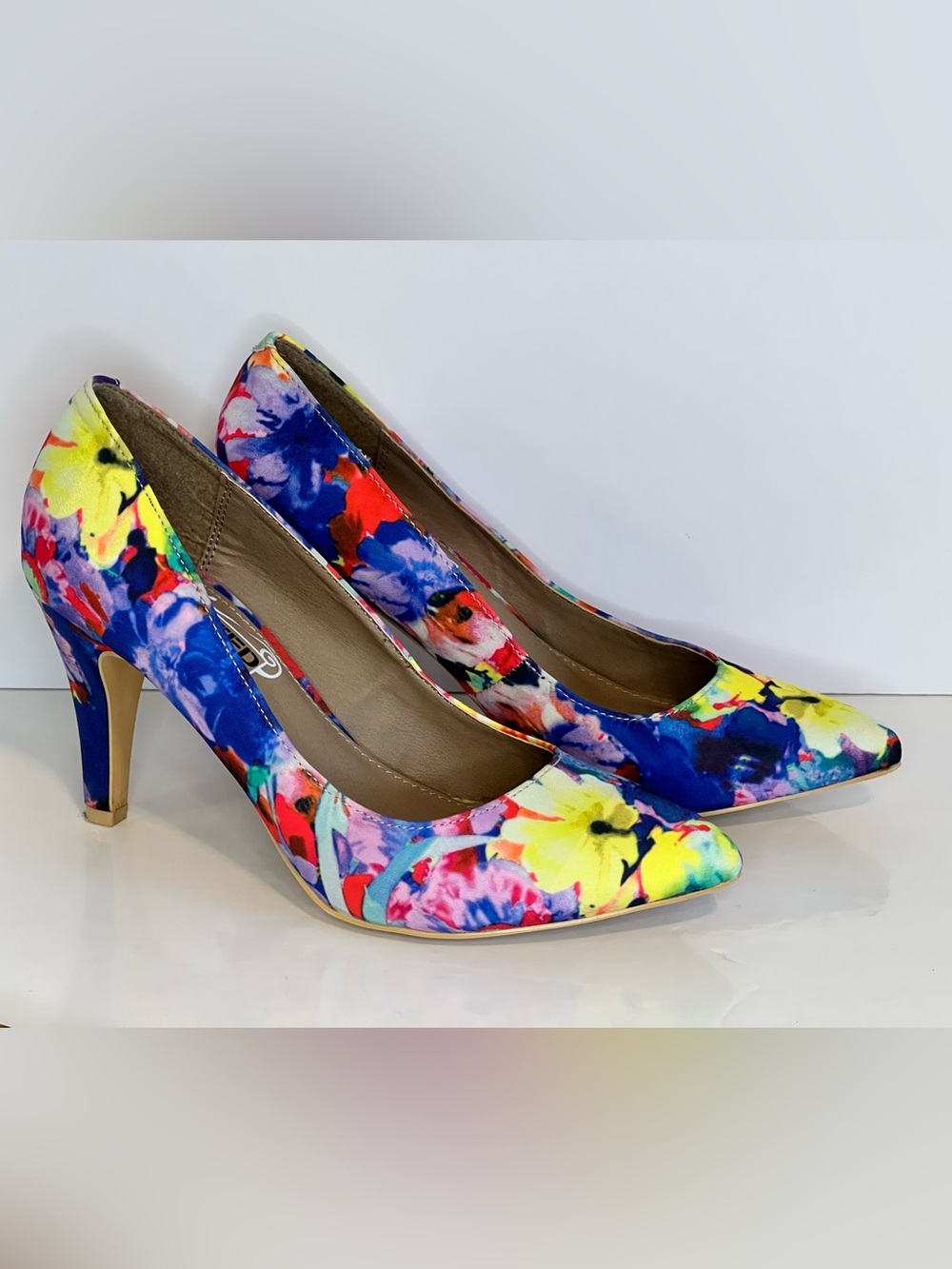 Floral High Heel Pumps Vibrant Colourful All Over Flower Print Size 7 EUC